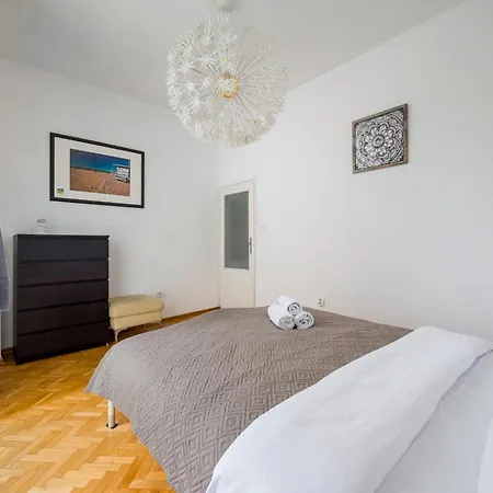 Apartman Elektrownia Powisle Homely By Bookinghost Varsó
